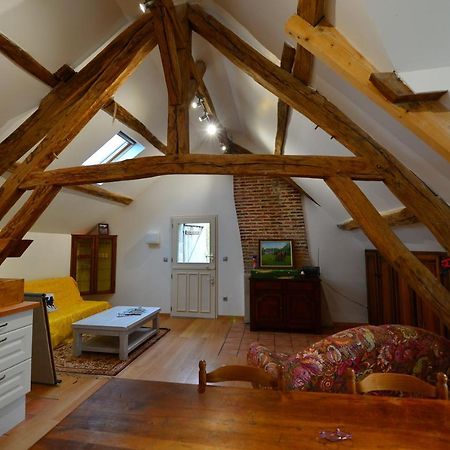Gite De La Vallee Saint-Hilaire-la-Gravelle Экстерьер фото